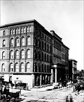 Maxwell House - Early Horse and Buggy