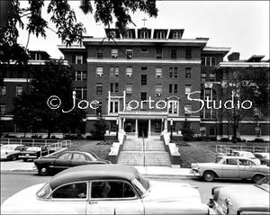 St. Thomas Hospital Front Entrance