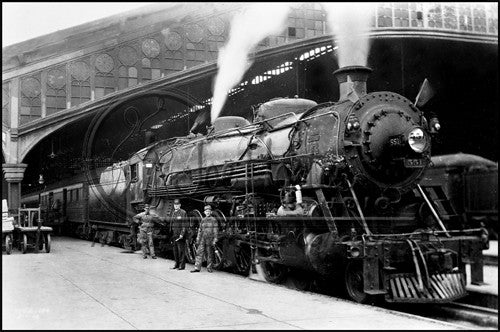 NC&St.L Engine No. 551 at Union Station