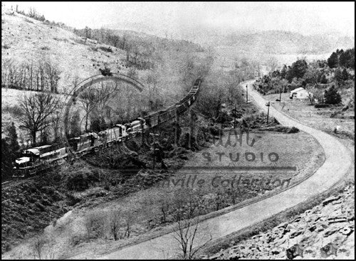 TC Coal Hopper Train Buffalo Valley